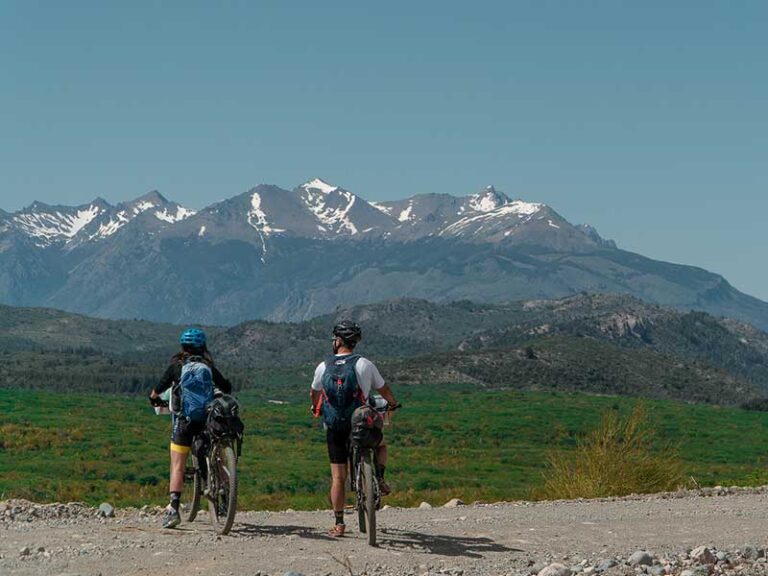 montañas nevadas valle del Manso